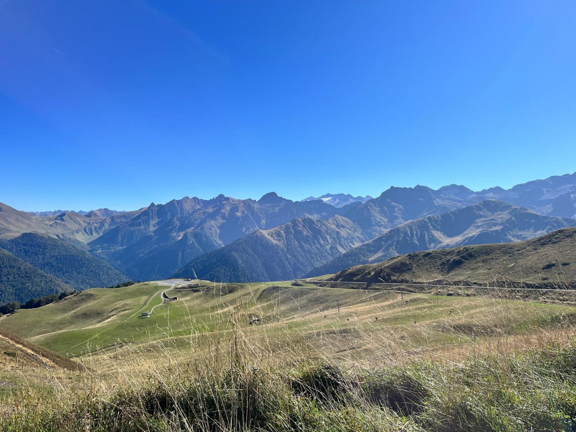 Central & Cosy Bagneres-de-Luchon Экстерьер фото