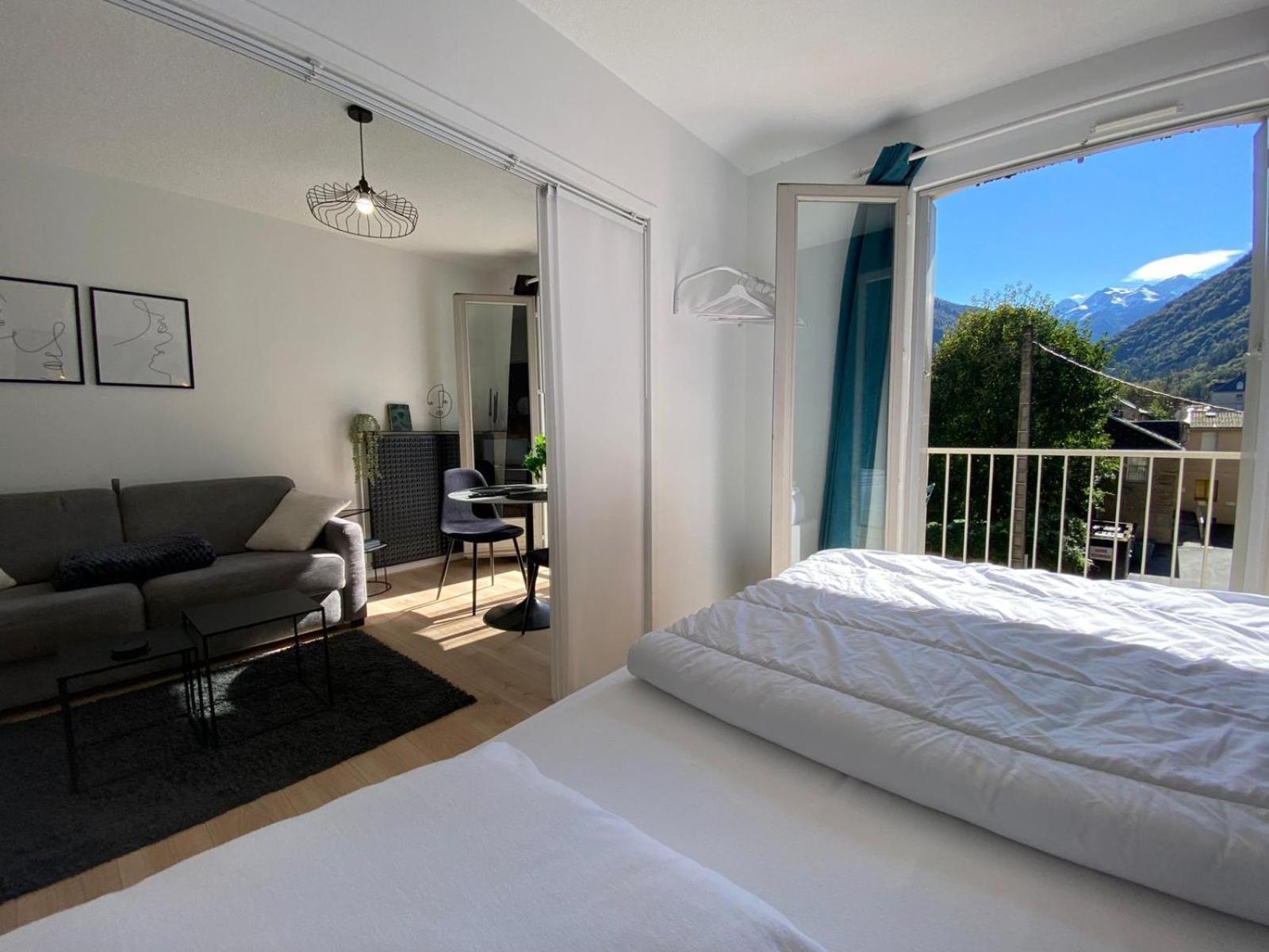 Central & Cosy Bagneres-de-Luchon Экстерьер фото